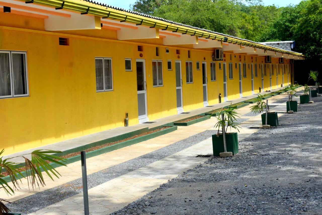 Sri Mayura Holiday Resort كاتاراغاما المظهر الخارجي الصورة